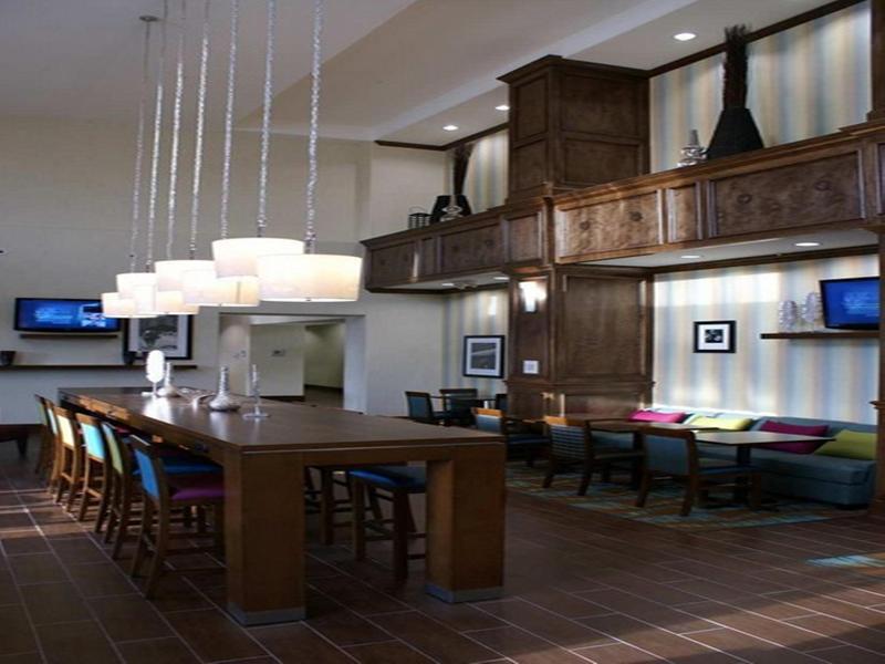 Hampton Inn & Suites Center Εξωτερικό φωτογραφία